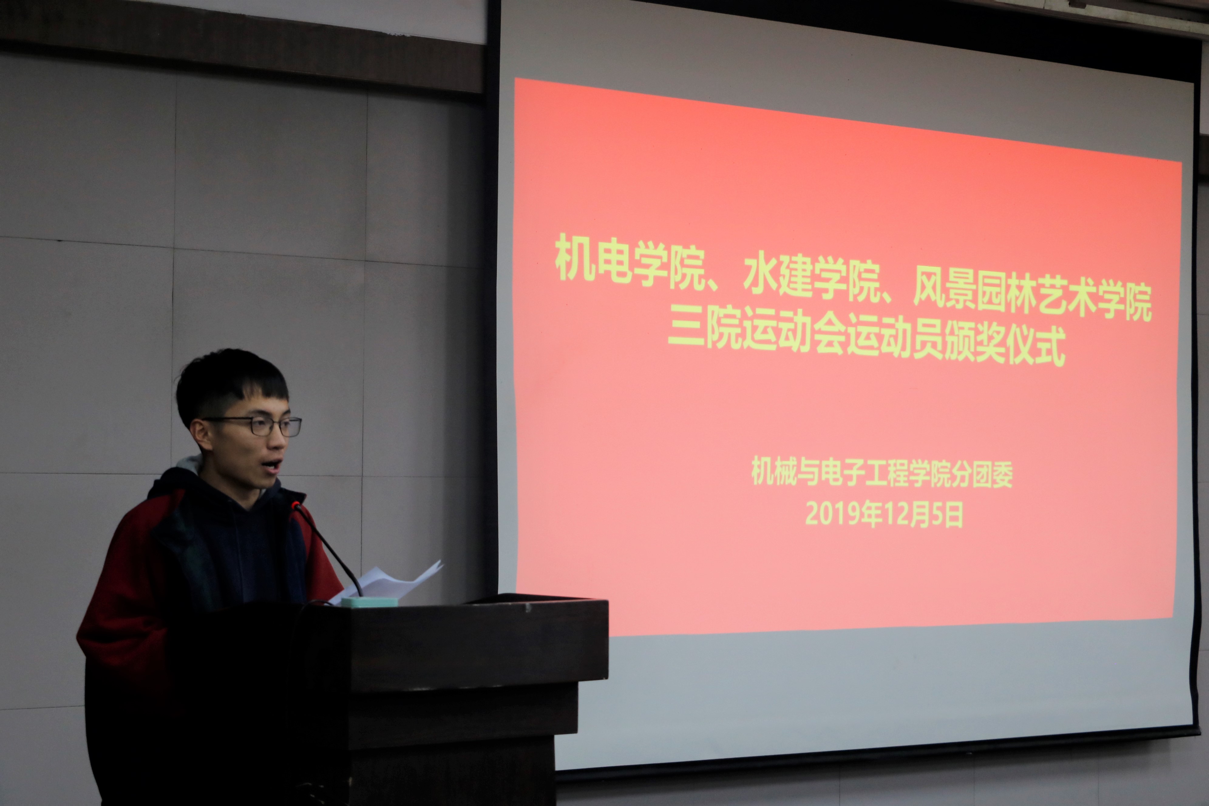 eff1d9a7a5794ca2af63451a9b2a5562.jpg eff1d9a7a5794ca2af63451a9b2a5562.jpg