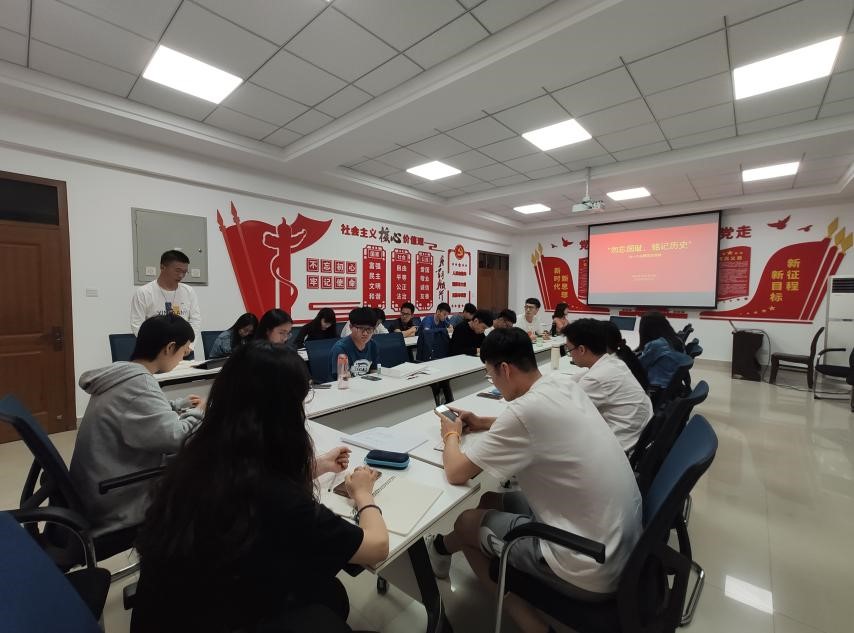 e0ab0445aafc4b53a89c58c2551e1bf5.jpg e0ab0445aafc4b53a89c58c2551e1bf5.jpg