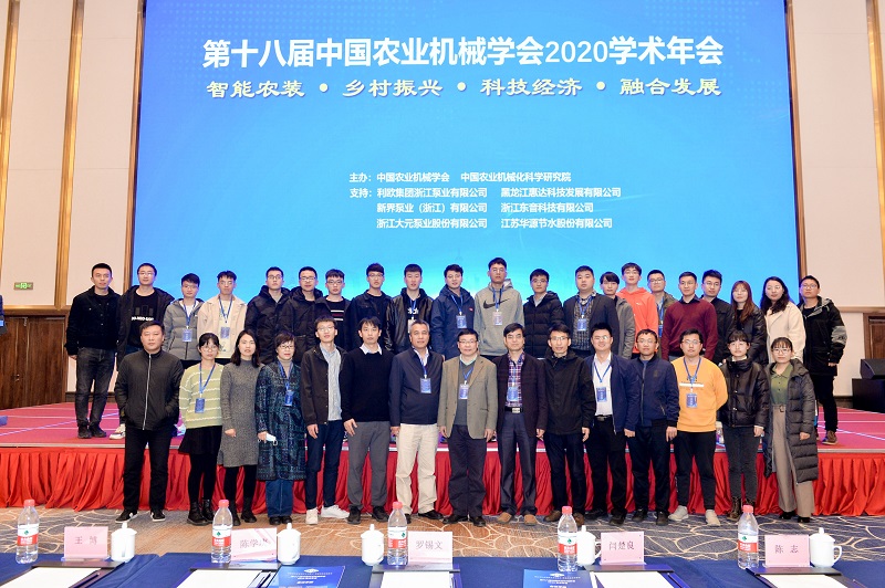 9a9756f2f9dd436086c95ca894cda204.jpg 3.jpg