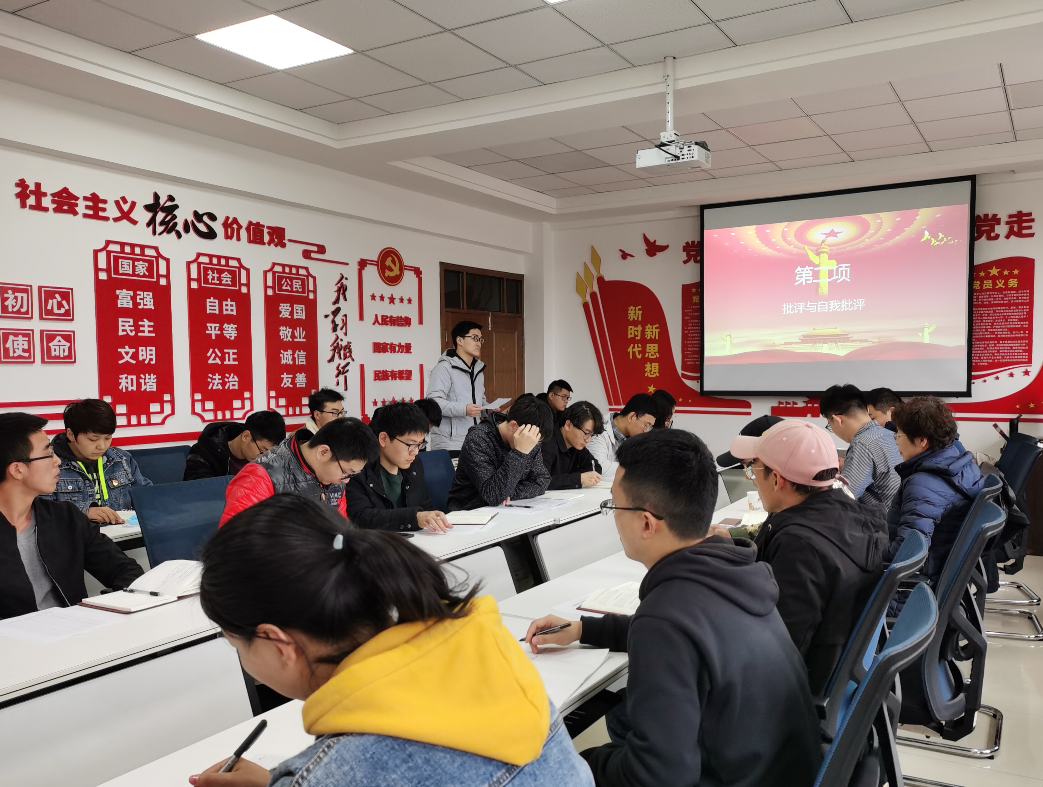 5f67e23e02d64ab2bc79585f946af93f.jpg 5f67e23e02d64ab2bc79585f946af93f.jpg