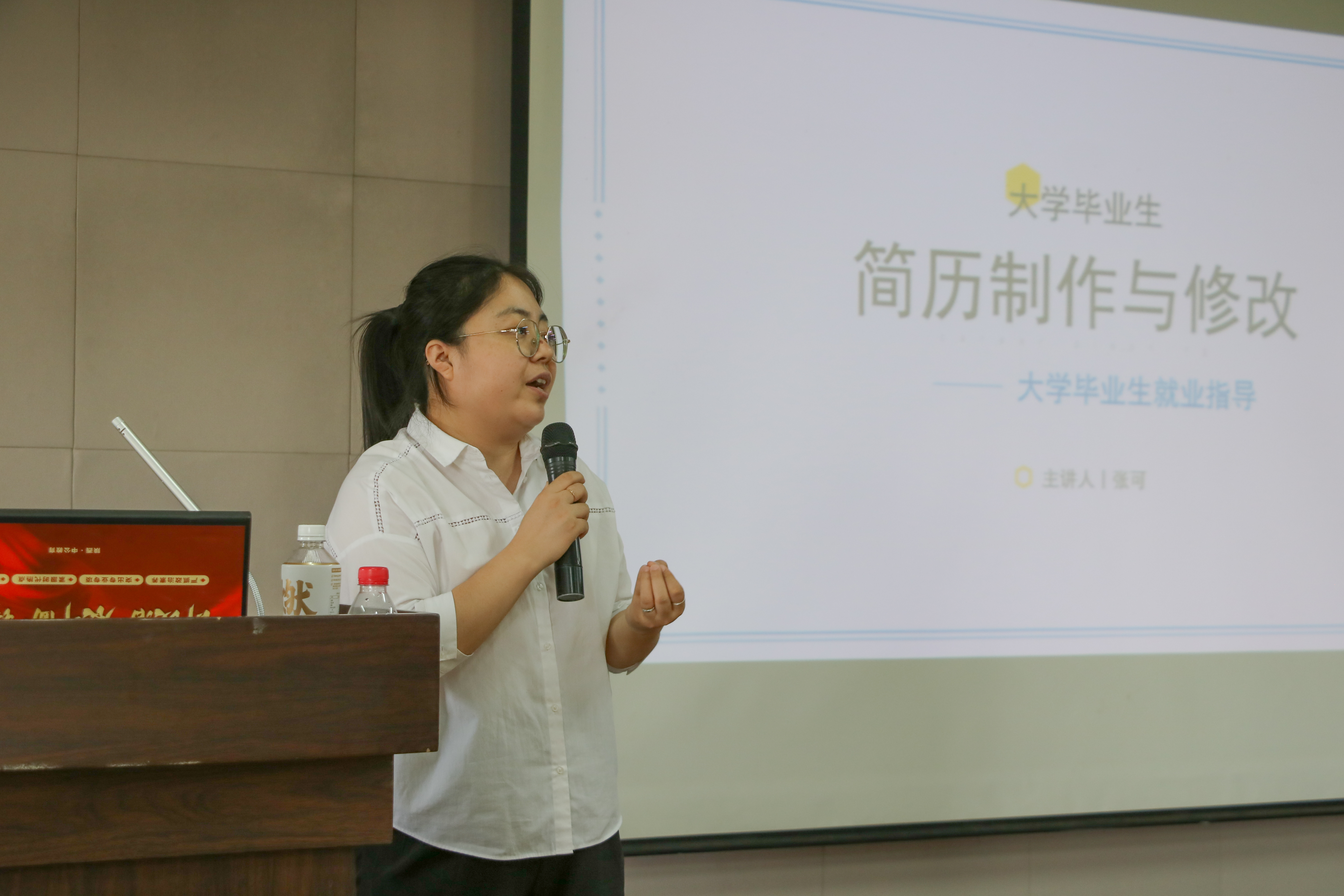 efd994a89a6a4f0f8dad7b0b3951b61a.jpg efd994a89a6a4f0f8dad7b0b3951b61a.jpg