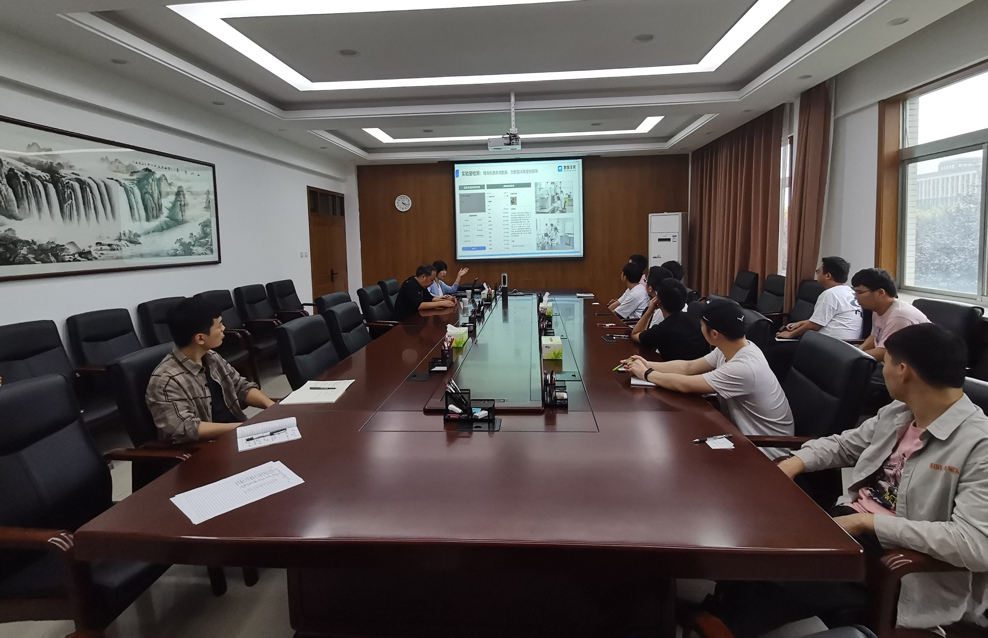 6b2b32557d6f4f7b9f2465b94ffbfe35.jpg 6b2b32557d6f4f7b9f2465b94ffbfe35.jpg