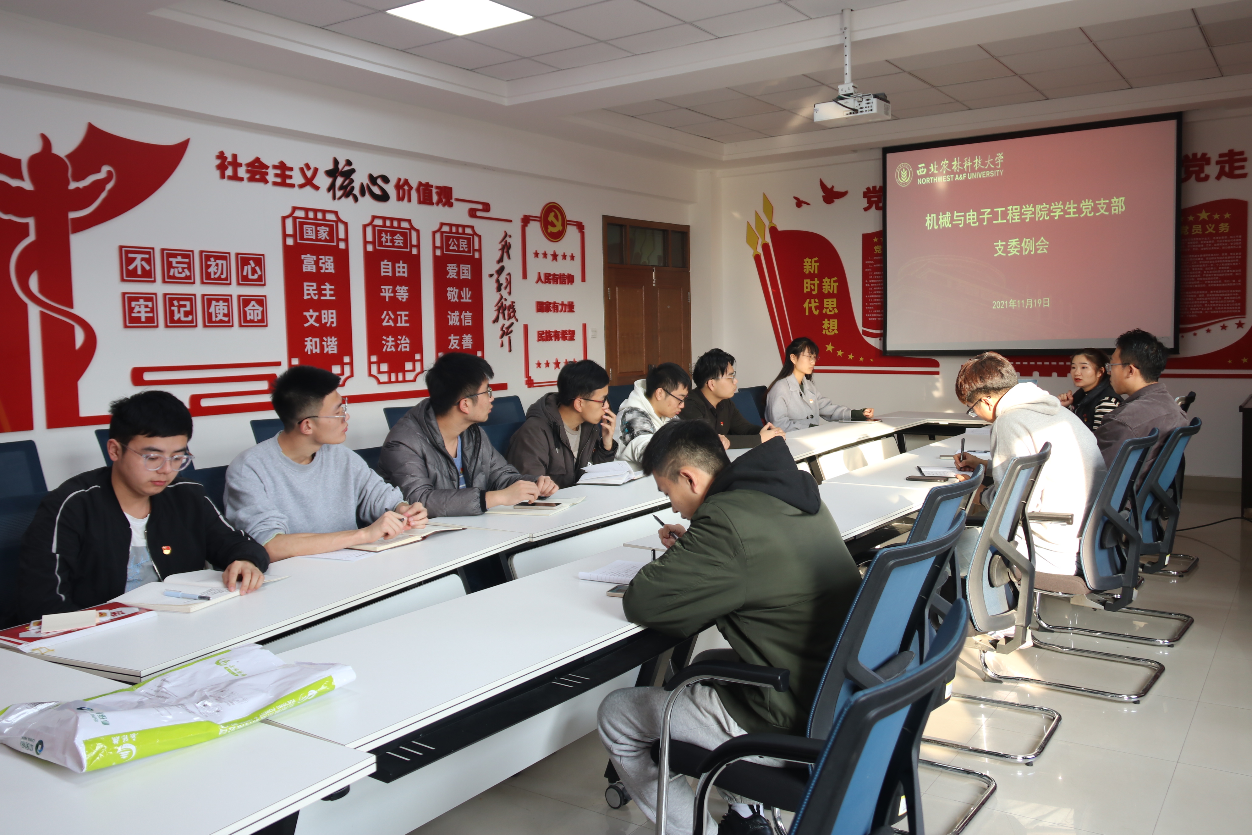 8e624d4e548f452da0b9c4db78734ba6.jpg 8e624d4e548f452da0b9c4db78734ba6.jpg