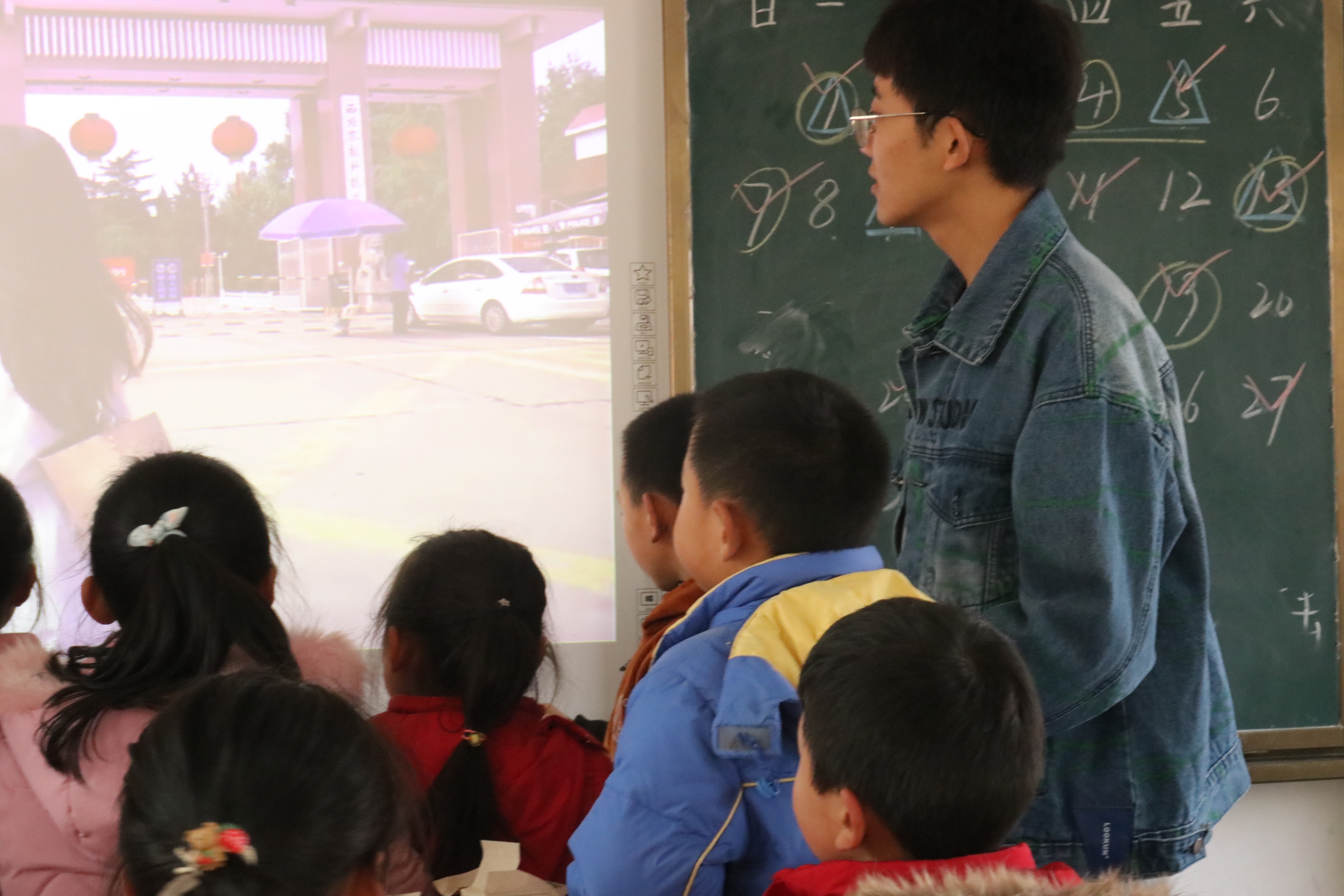 b4e07521629349d1a71d3841a513d96e.jpg b4e07521629349d1a71d3841a513d96e.jpg