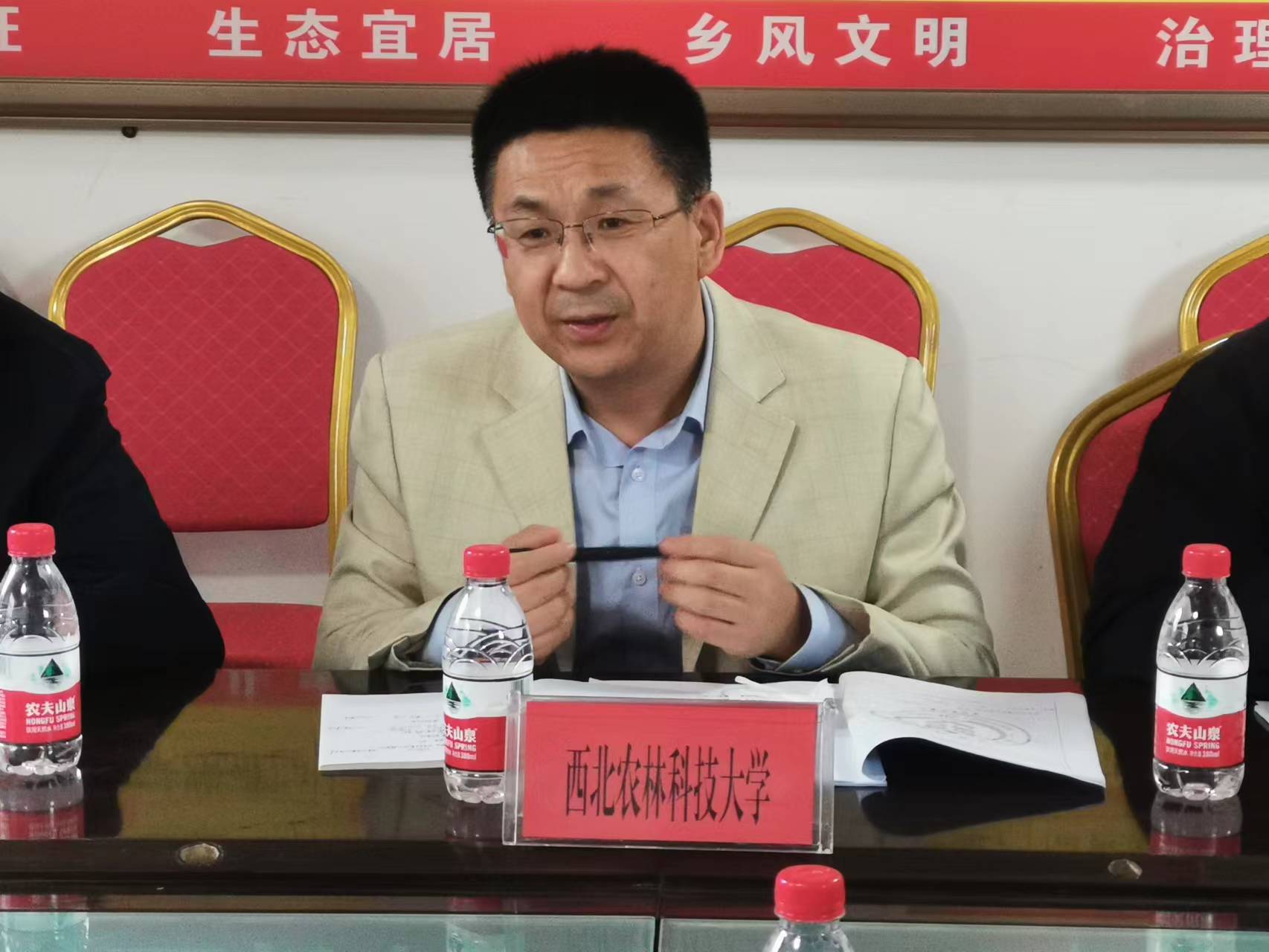 f21173c951f74cc7822534441a375c23.jpg f21173c951f74cc7822534441a375c23.jpg