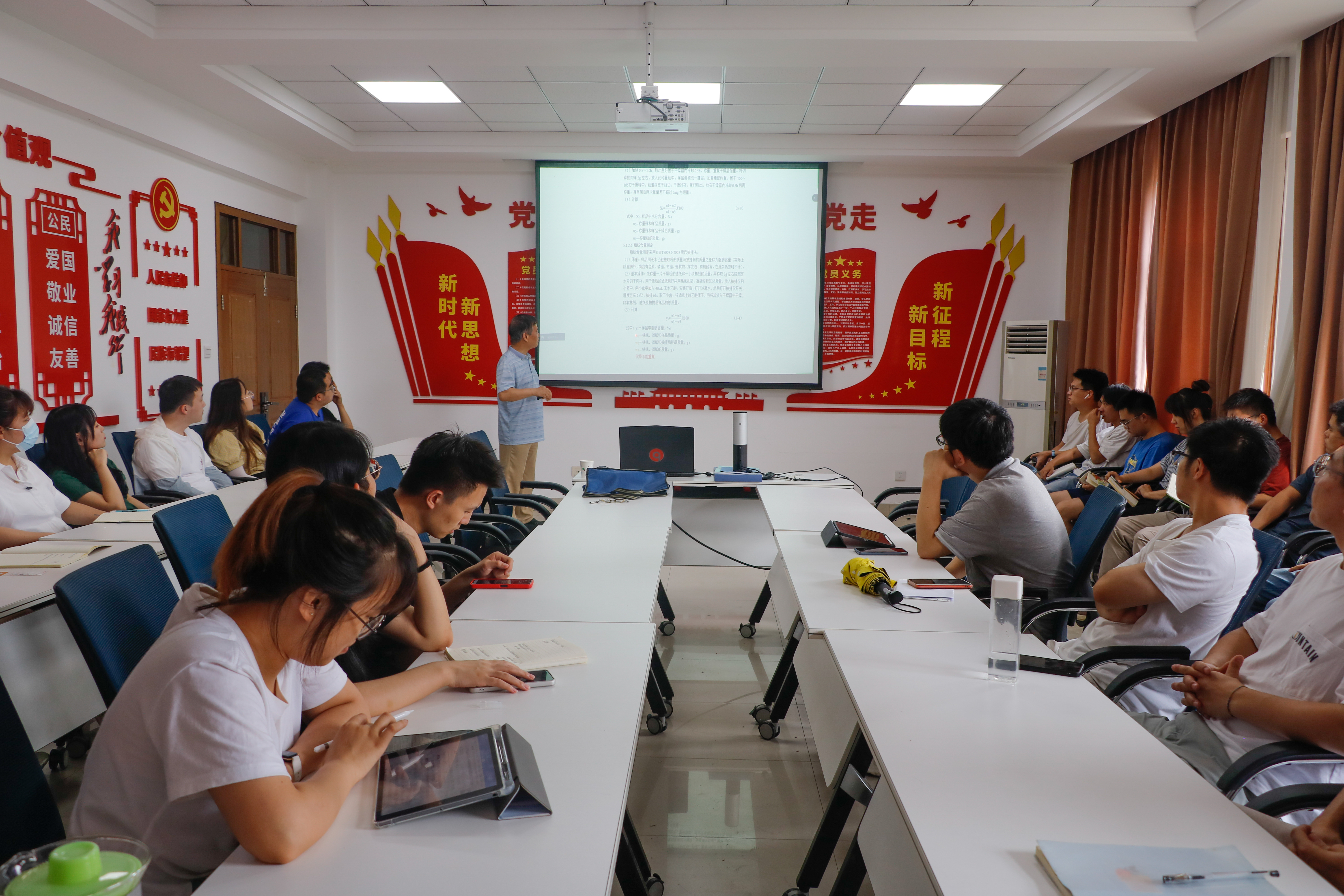 b2ef34a703a546f6b8c4aa9bcc00c667.jpg b2ef34a703a546f6b8c4aa9bcc00c667.jpg