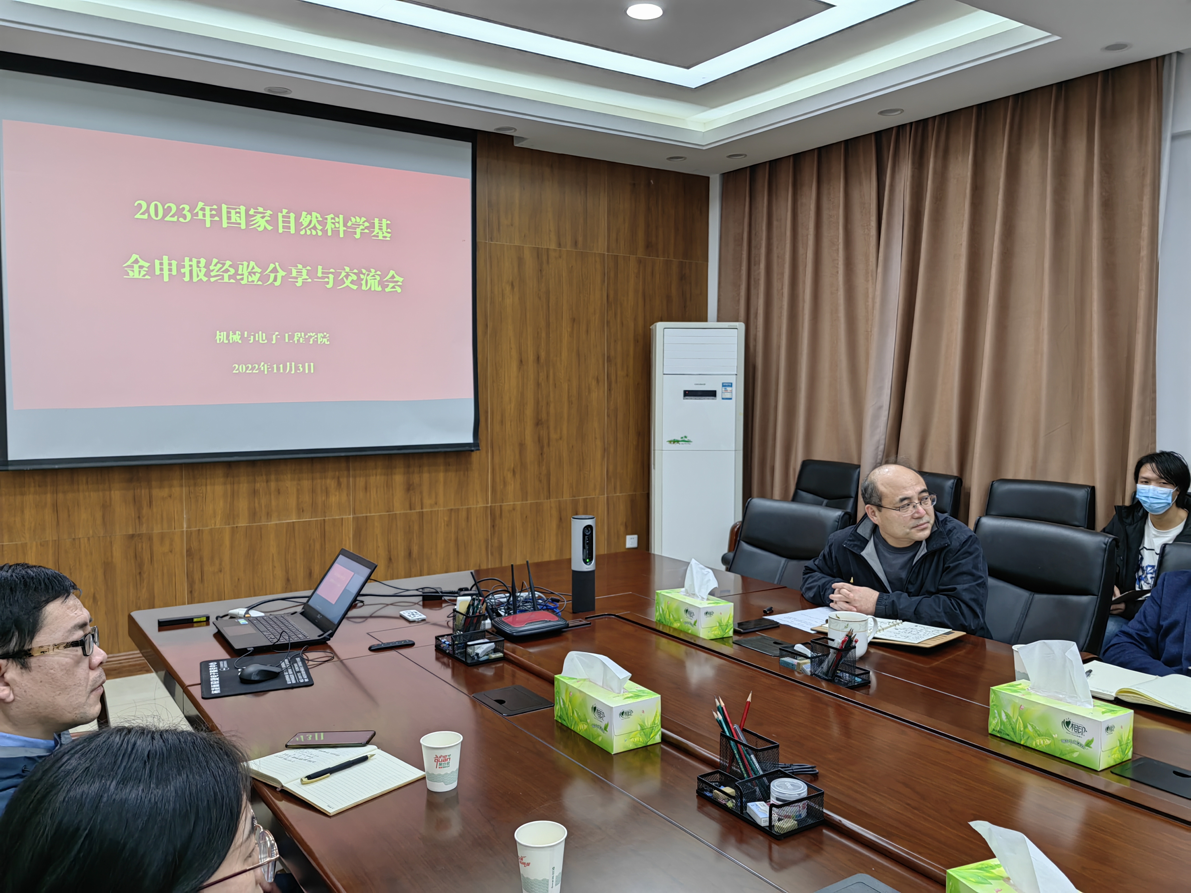 70d254556b49485fa9b7561bd0158c20.jpg 70d254556b49485fa9b7561bd0158c20.jpg