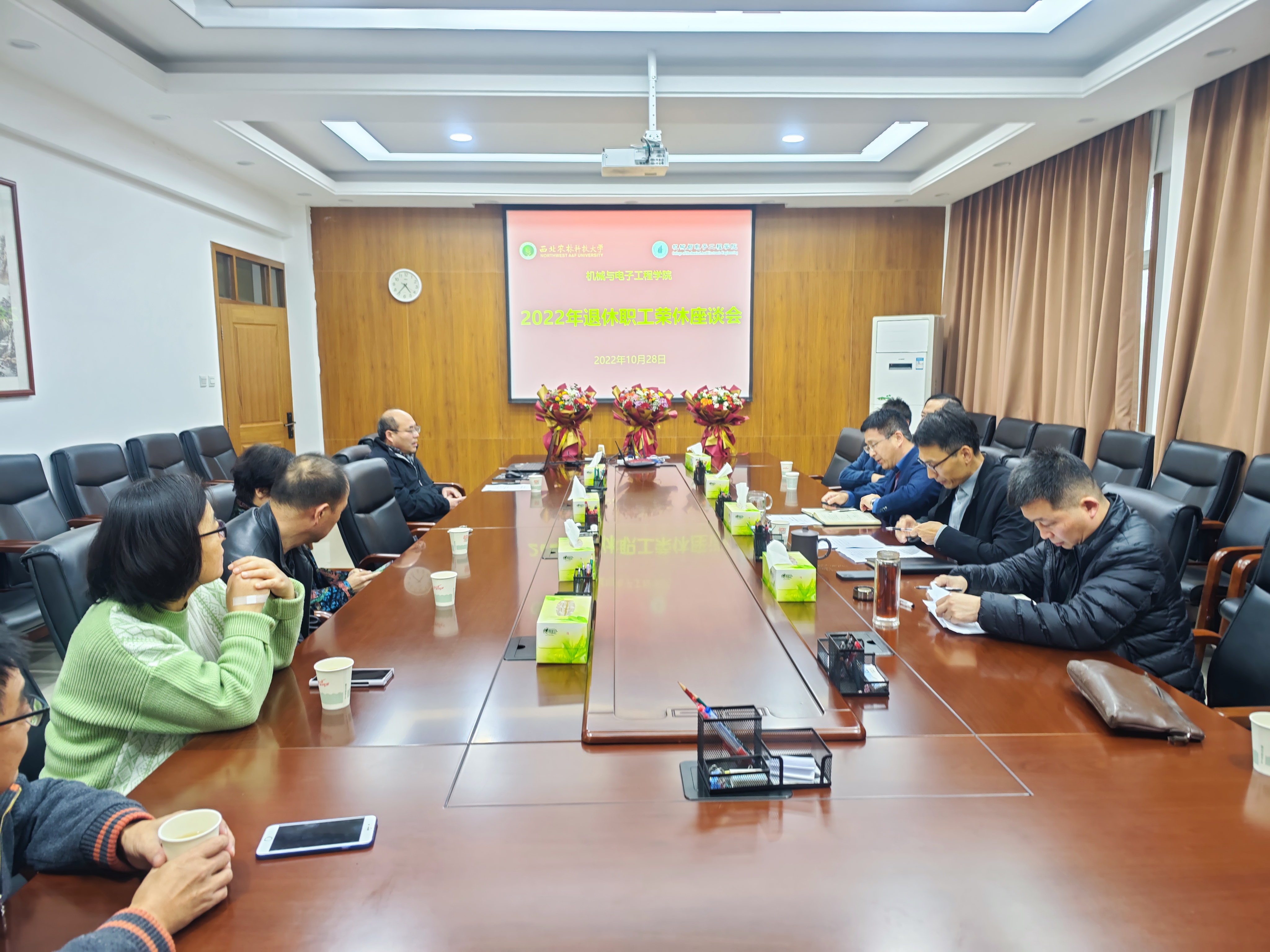 e31553527a19409bbd63c547b9816f31.jpg e31553527a19409bbd63c547b9816f31.jpg