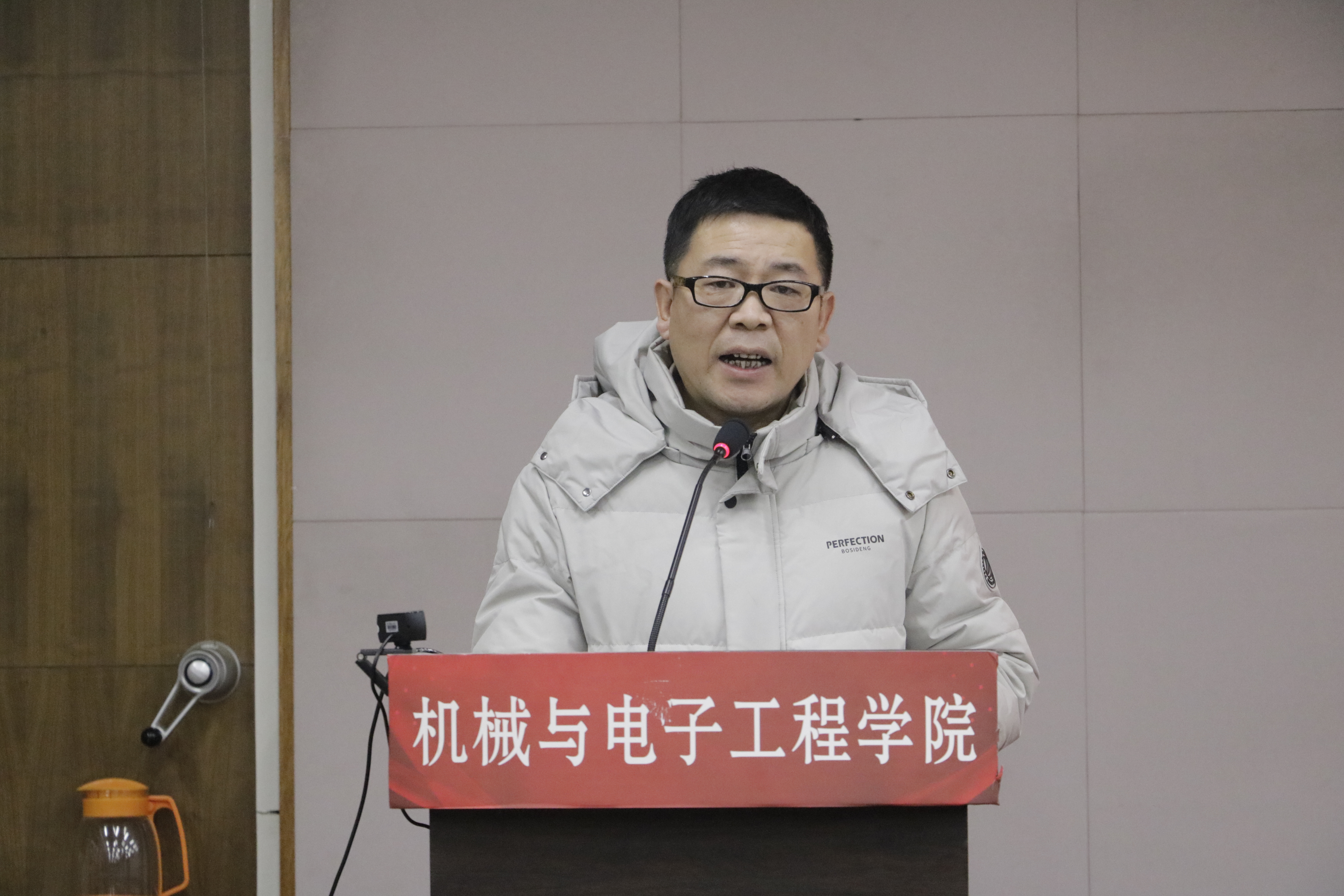 ebcb34bd24074971920a6a6261cbd243.jpg ebcb34bd24074971920a6a6261cbd243.jpg