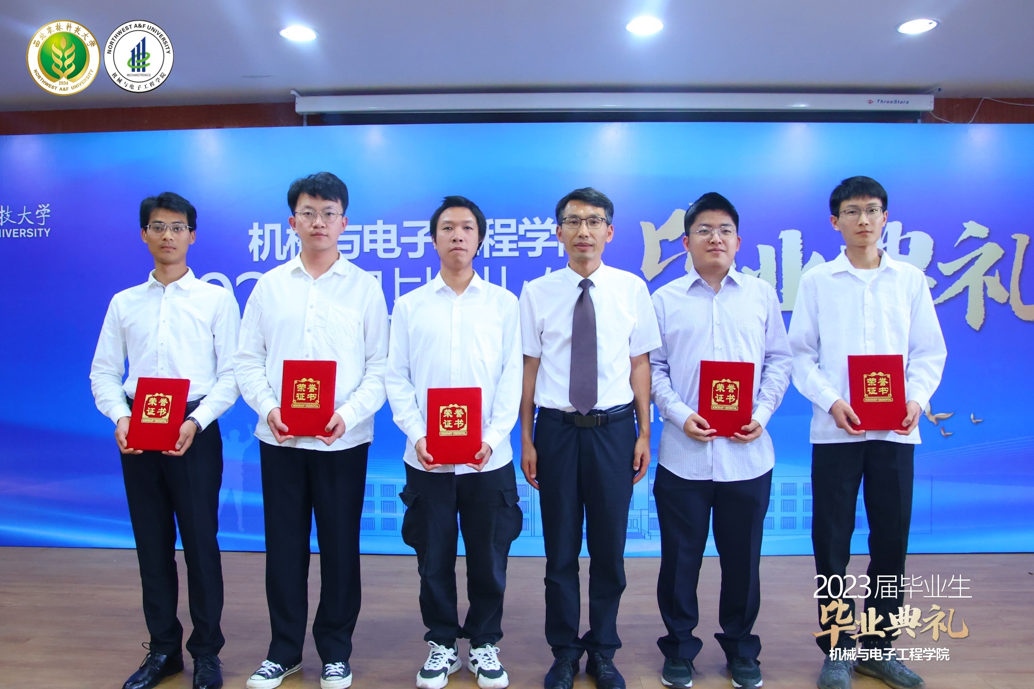 3c607520650b4fbc82233722437d22e8.jpg 3c607520650b4fbc82233722437d22e8.jpg