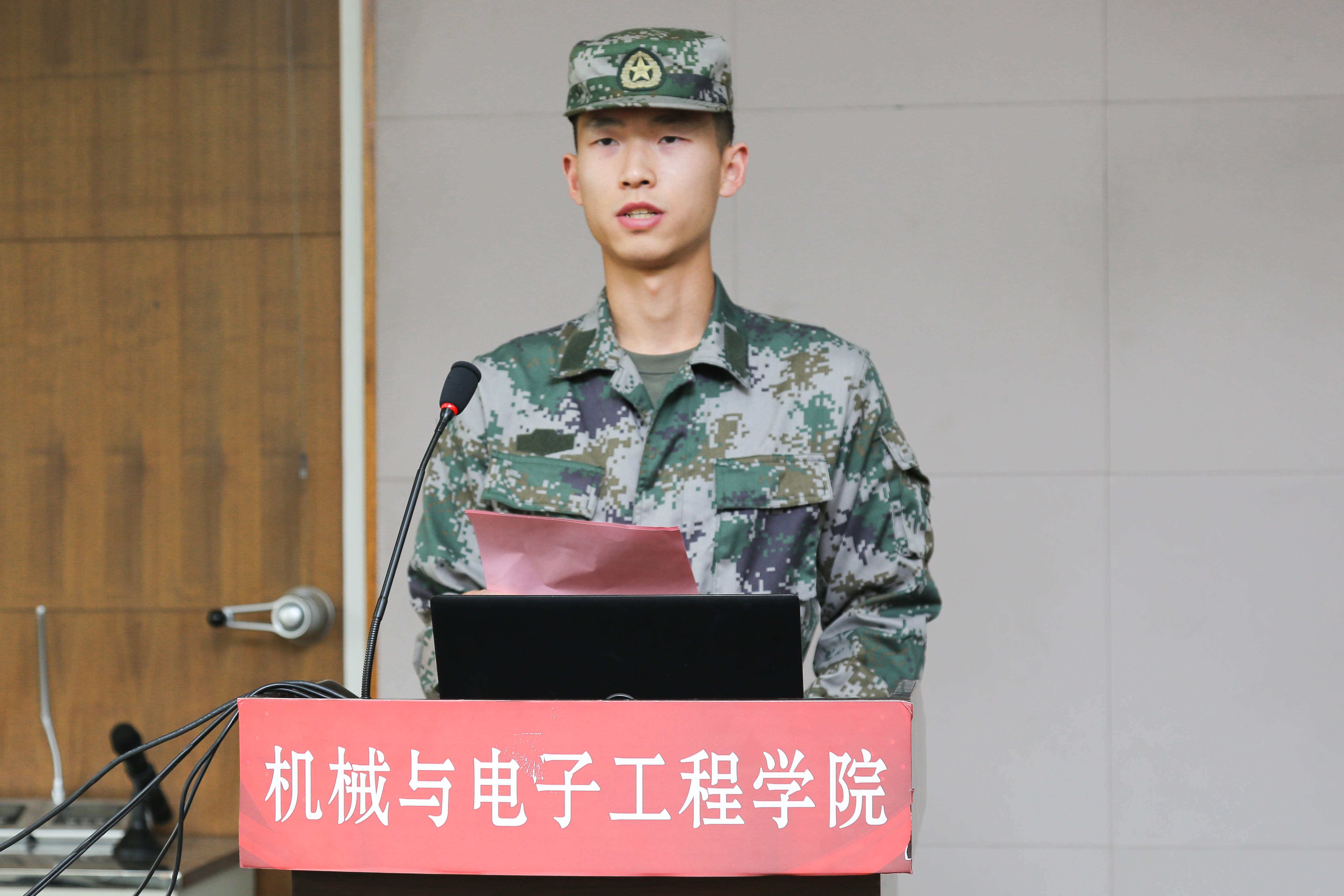 ae2c0d5194004e98be5273c5e78a2297.jpg ae2c0d5194004e98be5273c5e78a2297.jpg